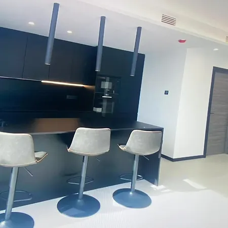 Villa Esta Exclusiva Esta Situada En *